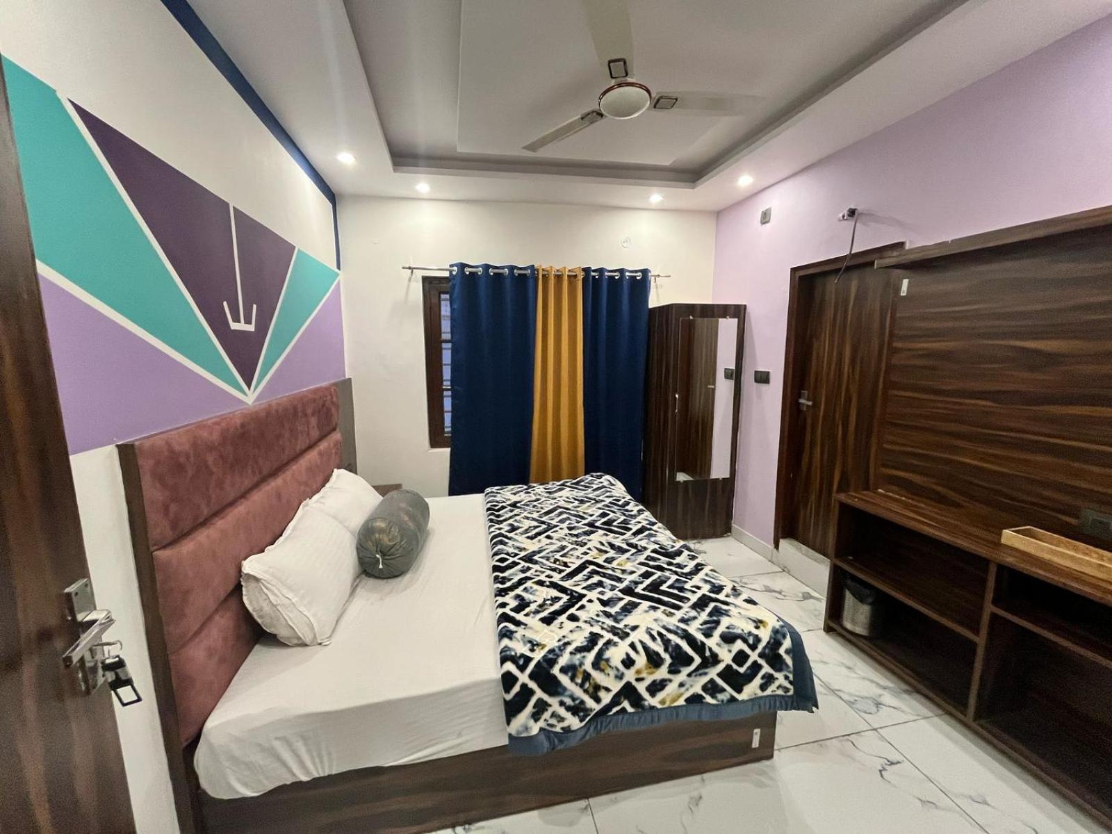 Bonfire Hostels Rishikesh Exterior photo
