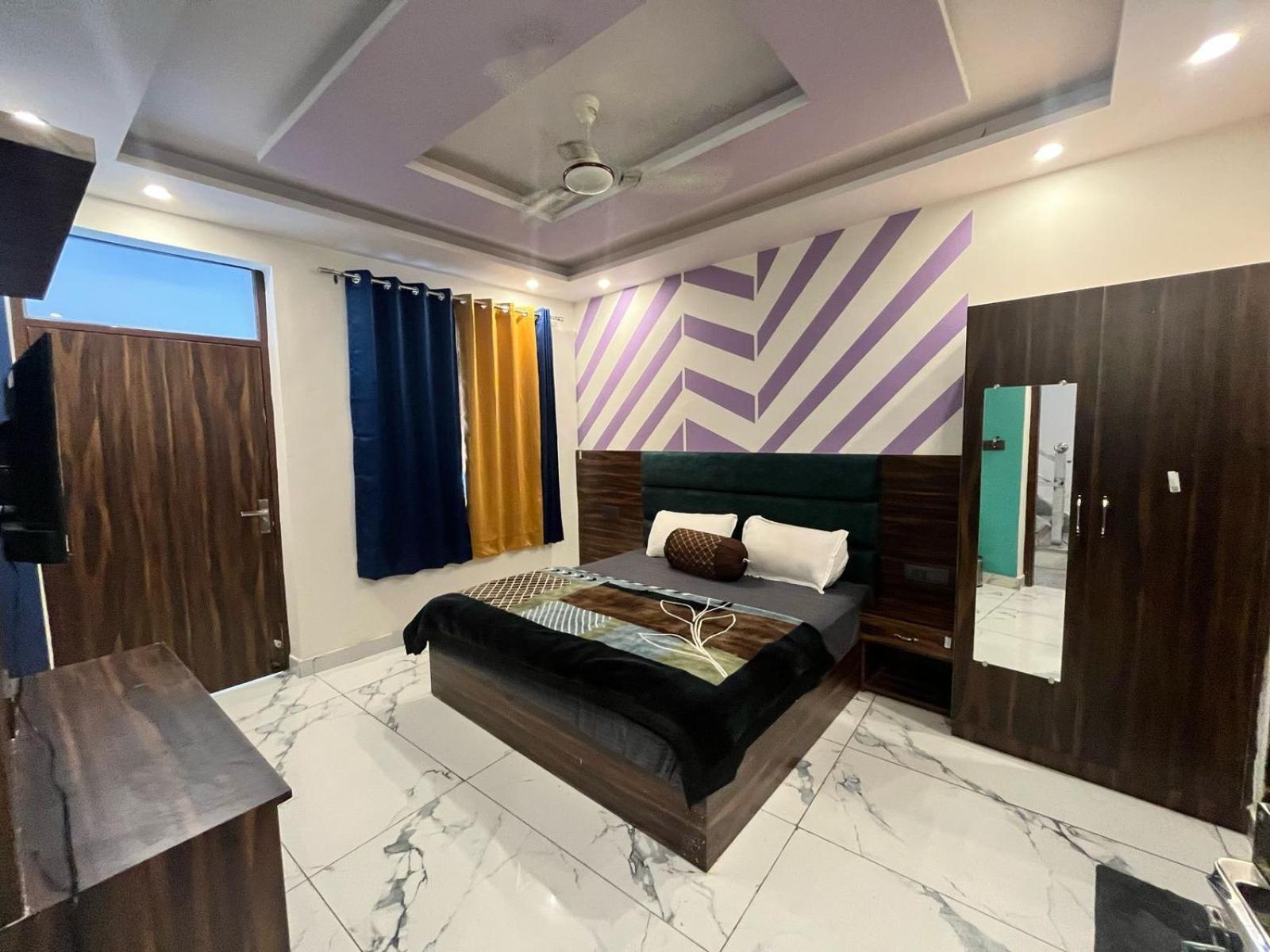 Bonfire Hostels Rishikesh Exterior photo